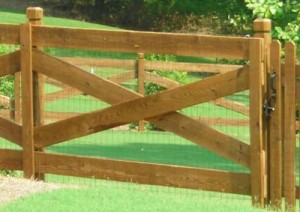 Four Rail Estate Fence with wire mesh for protecting pets